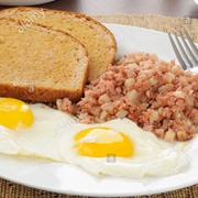 Corned Beef Hash With Eggs &amp; Toast