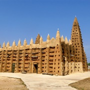 Sudanese Style Mosques in Northern Côte D&#39;ivoire