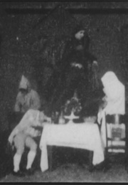 Photographing a Ghost (1898)