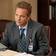 Peter Sarsgaard (Dopesick)