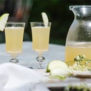 Apple and Elderflower Pressé