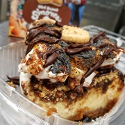 B Sweet Dessert Bar S&#39;mores Cookie Cheesecake