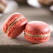 Redcurrant Macaron