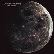 Clara Mondshine - Luna Africana