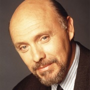 Hector Elizondo