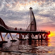 Muelle De Playa Los Muertos