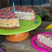 2 Lakes Cheesecakes Funfetti Birthday Cake Cheesecake