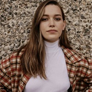 Victoria Pedretti