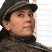 Alex Borstein (The Marvelous Mrs. Maisel)