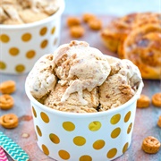 Cinnamon Roll Ice Cream