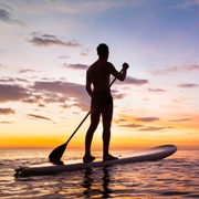 Try a Stand-Up Paddleboard Fitness Class