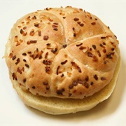 Kaiser Onion Roll