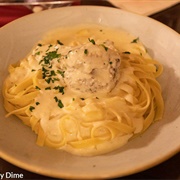 Fettuccine Alfredo