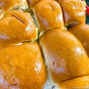 Parker House Rolls With Garlic