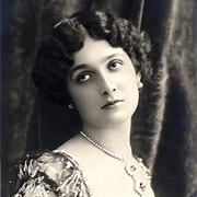 Lina Cavalieri