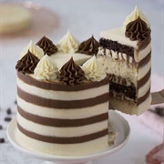 Black White Layer Cake