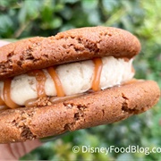 Werther&#39;s Original Gingerbread Caramel Cookie Sandwich