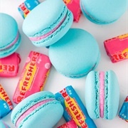 Bubble Gum Macaron