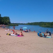 Plage Du Parc Régional Des Îles-De-Saint-Timothée