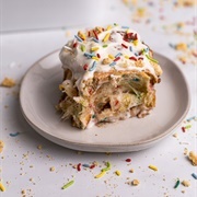 Funfetti Cinnamon Roll