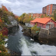 Promenade De La Gorge De La Rivière Magog