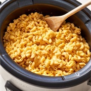 Slow Cooker Macaroni Cheese