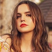 Bailee Madison