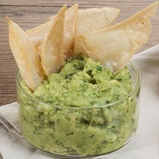 Guacamole Con Totopos De Maiz