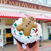 Gingerbread Spice Cupcake