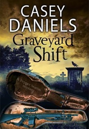 Graveyard Shift (Casey Daniels)