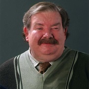 Vernon Dursley (Harry Potter and the Sorcerer&#39;s Stone, 2001)