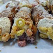 Froot Loops Cannoli (Fruity Hoops Cannoli)