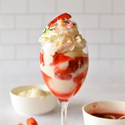 Sundae With Strawberry Sauce