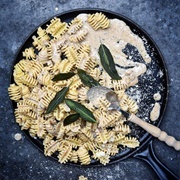 Black Pepper and Burgundy Truffle Pasta