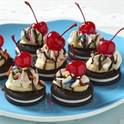 Cheesecake Banana Split Bites