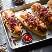 Onion Cheddarwurst Hot Dog (Wild Zwiebelwurst)