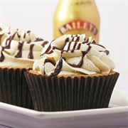 Irish Cream Drizzle Cupcake