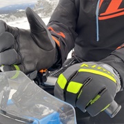 Wear Snowmobile Gloves