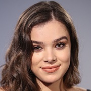 Hailee Steinfeld