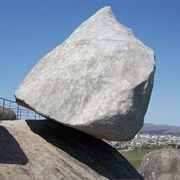 La Piedra Movediza (Shifting Stone)