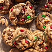 Holiday M&amp;M Snickerdoodles