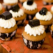 Black Licorice Dot Cupcake