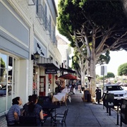 Larchmont Village