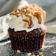 Vegan Chocolate &amp; Salted Caramel Cupcakes