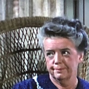 Aunt Bee, the Swinger