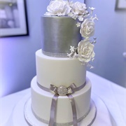 Metallic Finish Wedding Cake