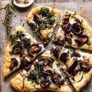 Onion &amp; Mushroom Pizza