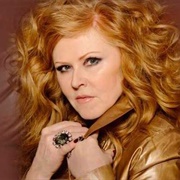 Carol Decker