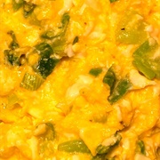 Green Onion and Frank&#39;s Redhot Sauce Scrambled Eggs