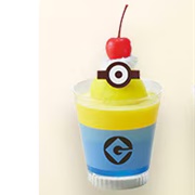 Minion ― Banana Mousse &amp; Blue Lemon Gelatin Dessert